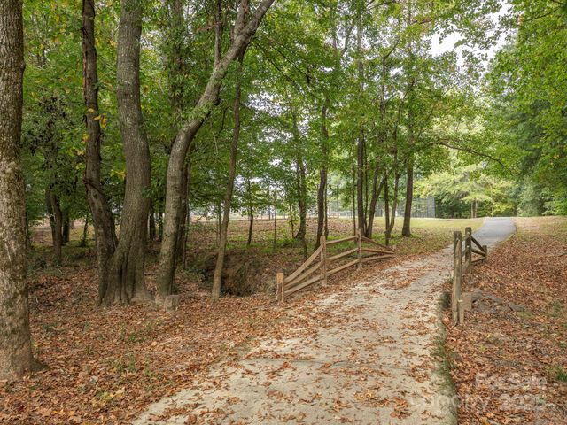 8208 Stourhead Gardens Lane, Waxhaw, NC 28173