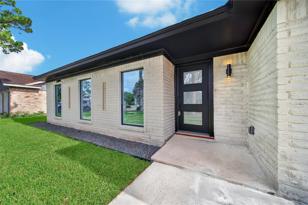 9622 Clanton Street, Houston, TX 77080