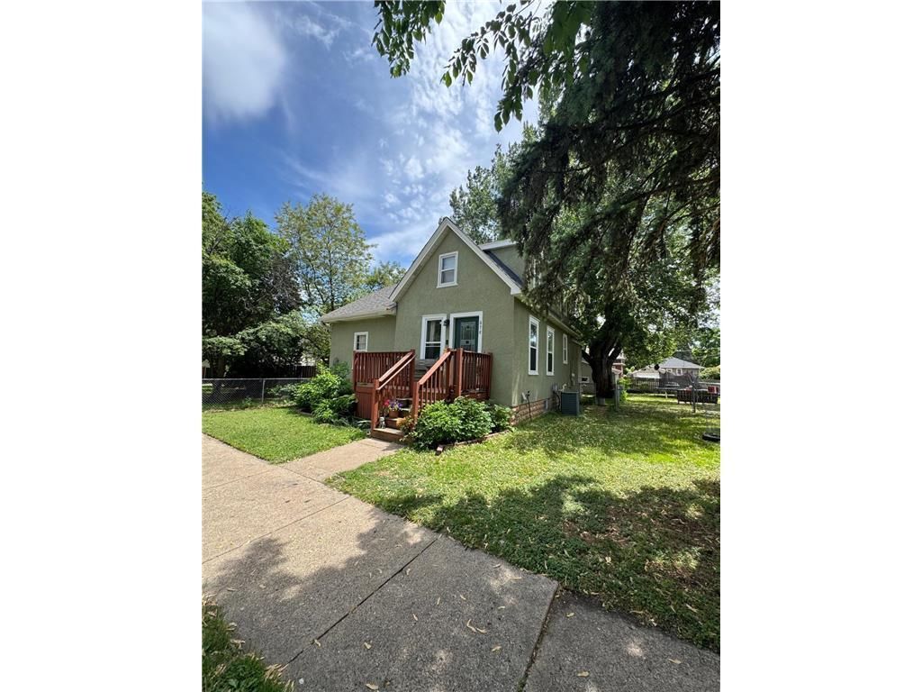 878 Monroe Court, Saint Paul, MN 55102 — exterior