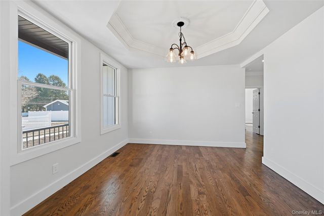 112 S Hillside Avenue, Nesconset, NY 11767