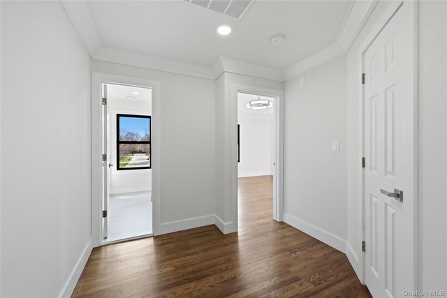 112 S Hillside Avenue, Nesconset, NY 11767