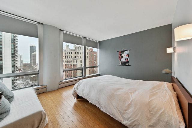 1300 N ASTOR Street 14C, Chicago, IL 60610