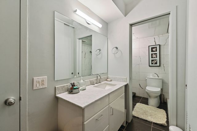 1300 N ASTOR Street 14C, Chicago, IL 60610