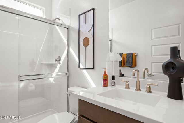 6996 W BUCKHORN Trail, Peoria, AZ 85383