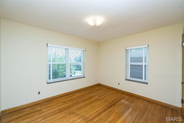 7401 Sharp Avenue, St Louis, MO 63116