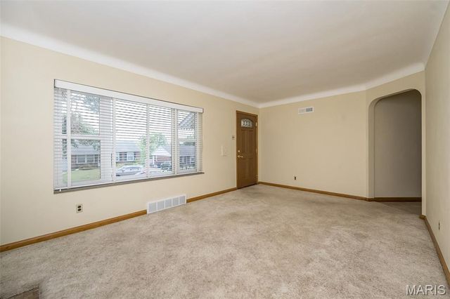7401 Sharp Avenue, St Louis, MO 63116