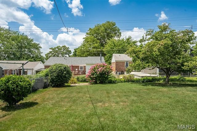 7401 Sharp Avenue, St Louis, MO 63116