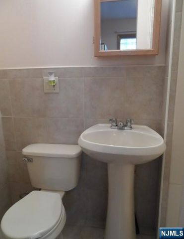 404-406 Chestnut Street 30, Newark, NJ 07105
