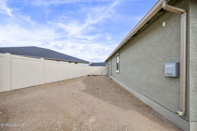 556 Alfalfa Fields Lane, Reno, NV 89521