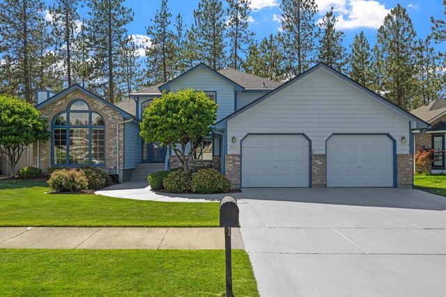 6923 N Douglass St, Spokane, WA 99208