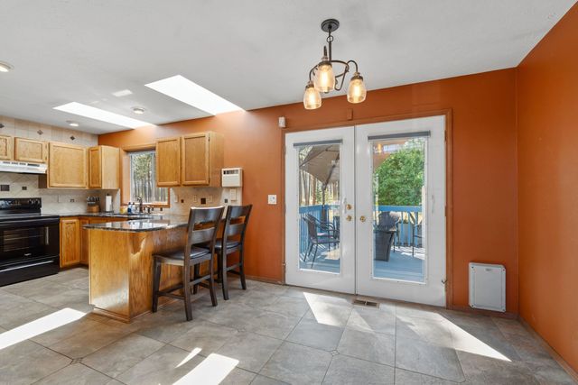 6923 N Douglass St, Spokane, WA 99208