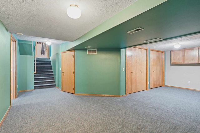 6923 N Douglass St, Spokane, WA 99208