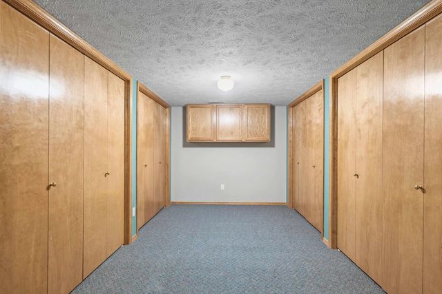 6923 N Douglass St, Spokane, WA 99208