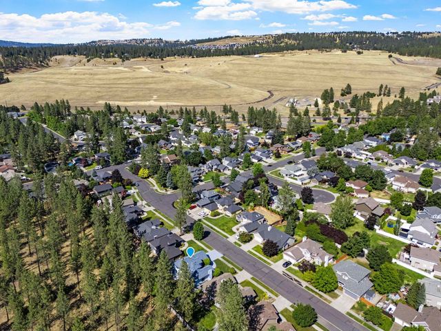 6923 N Douglass St, Spokane, WA 99208