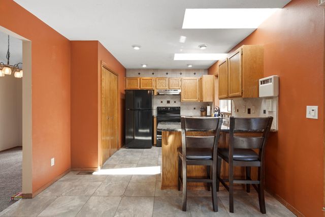 6923 N Douglass St, Spokane, WA 99208