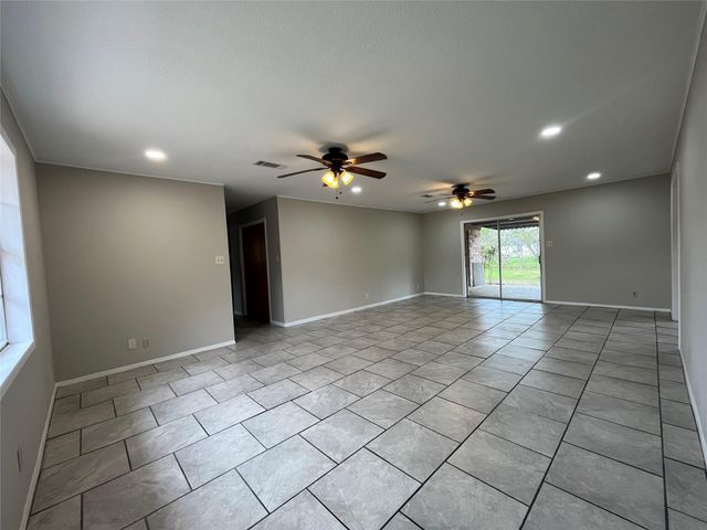 3924 Wickersham Street, Bay City, TX 77414