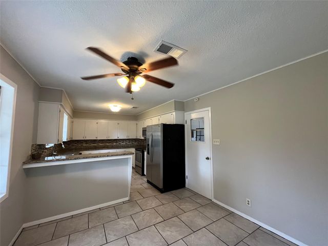 3924 Wickersham Street, Bay City, TX 77414