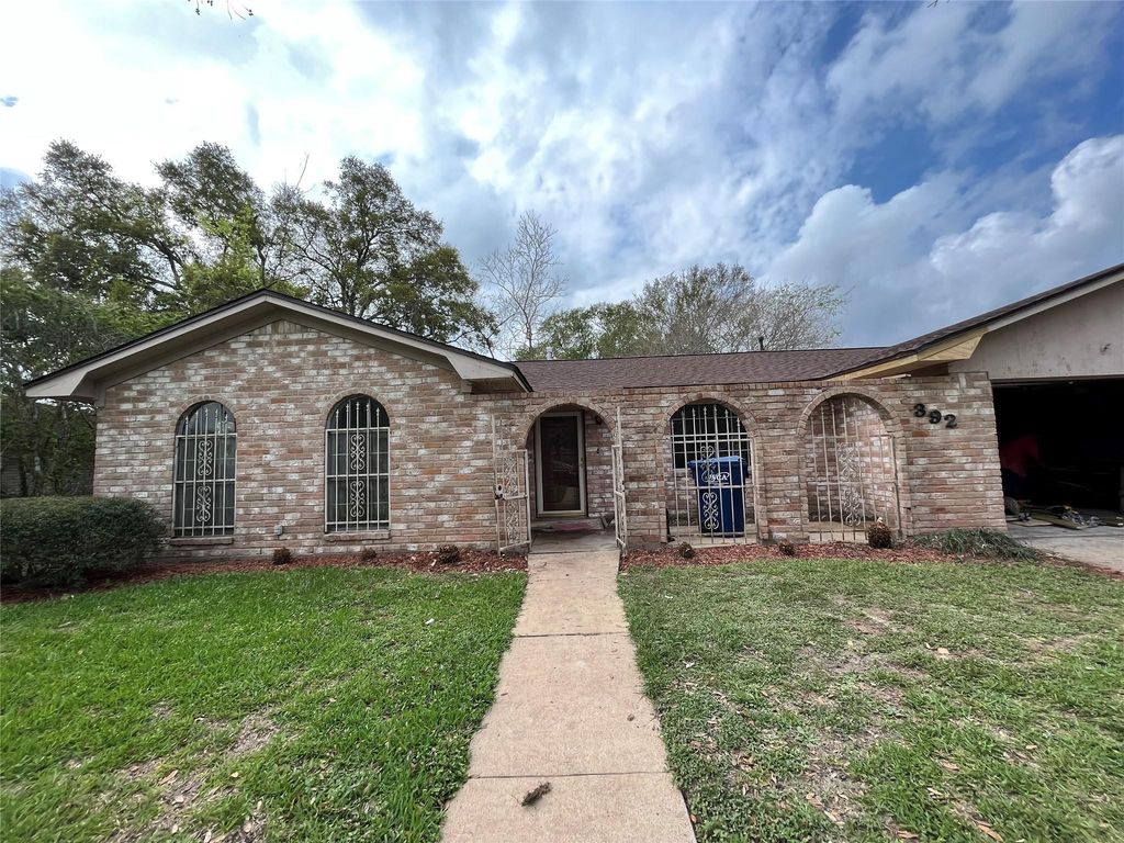 3924 Wickersham Street, Bay City, TX 77414