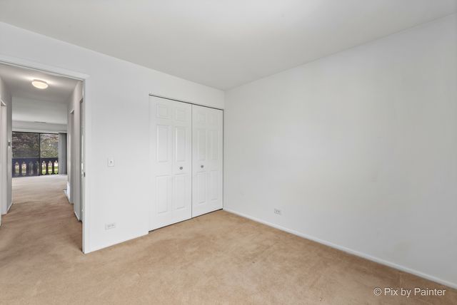 265 Buckingham Court C2, Schaumburg, IL 60193
