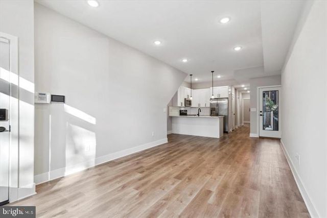 2019 N COLLEGE AVE, Philadelphia, PA 19121