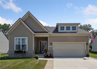 193 Coppice Way, White Lake Charter Township, MI 48386