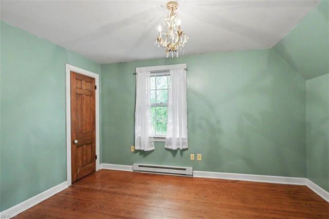58 Hopkins ST, Newport News, VA 23601