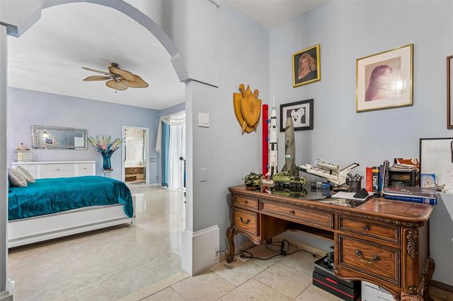 15630 N HIMES AVENUE, Tampa, FL 33618