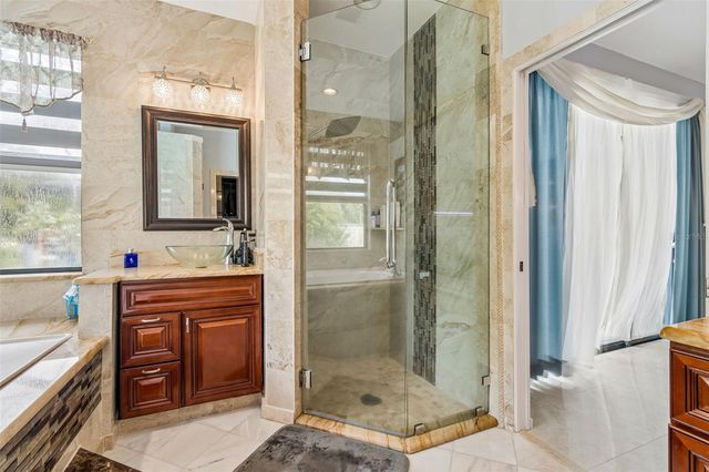 15630 N HIMES AVENUE, Tampa, FL 33618