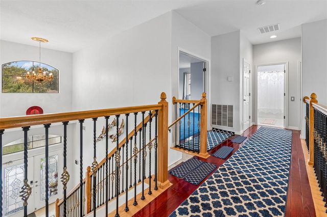 15630 N HIMES AVENUE, Tampa, FL 33618