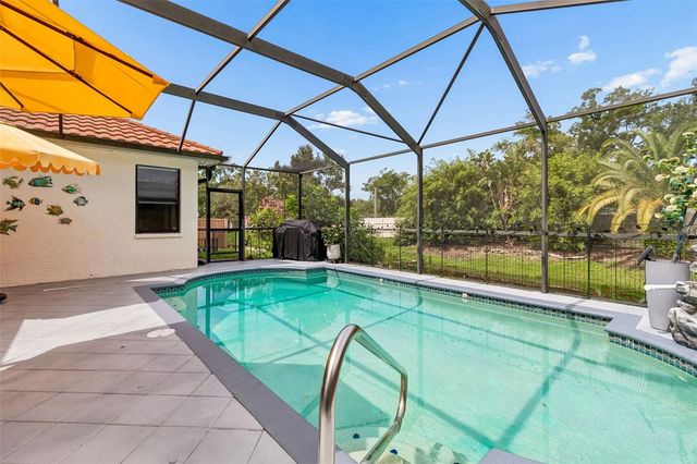 15630 N HIMES AVENUE, Tampa, FL 33618