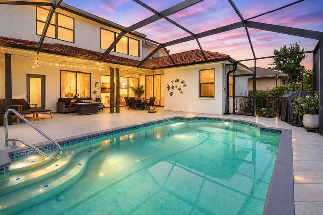 15630 N HIMES AVENUE, Tampa, FL 33618