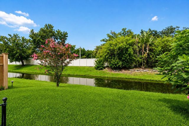15630 N HIMES AVENUE, Tampa, FL 33618