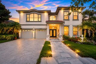 15630 N HIMES AVENUE, Tampa, FL 33618