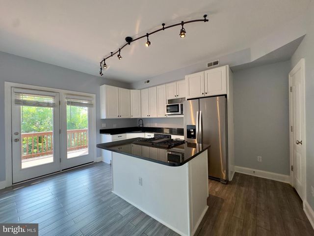 701 S ROSE ST, Baltimore, MD 21224