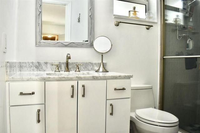 1731 N 54th Ave, Hollywood, FL 33021