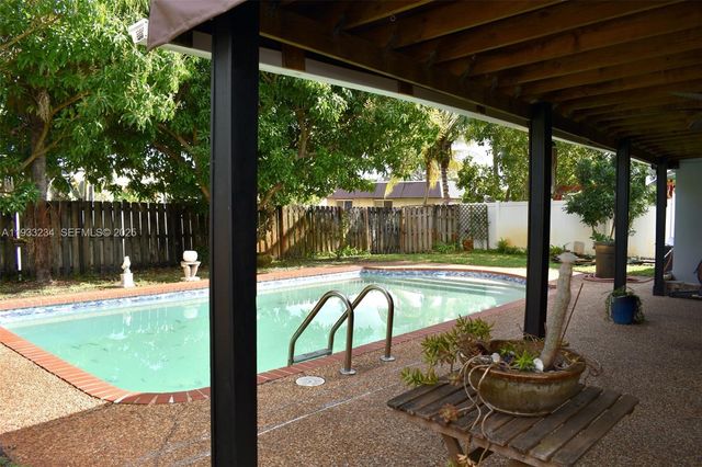 1731 N 54th Ave, Hollywood, FL 33021