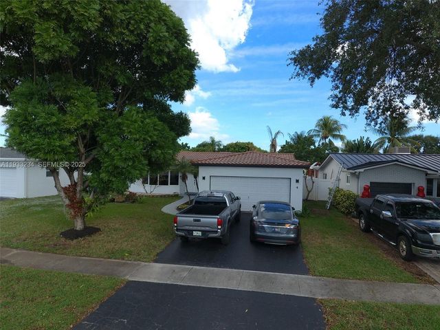 1731 N 54th Ave, Hollywood, FL 33021