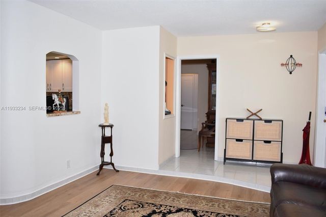 1731 N 54th Ave, Hollywood, FL 33021