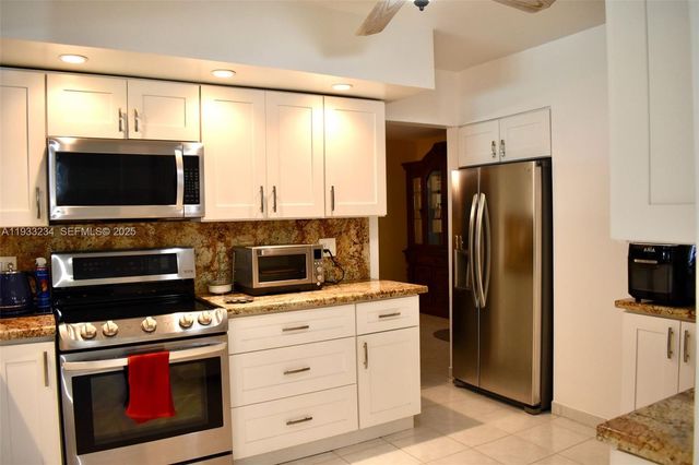 1731 N 54th Ave, Hollywood, FL 33021