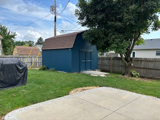 169 Pinedale Drive, Whiteland, IN 46184