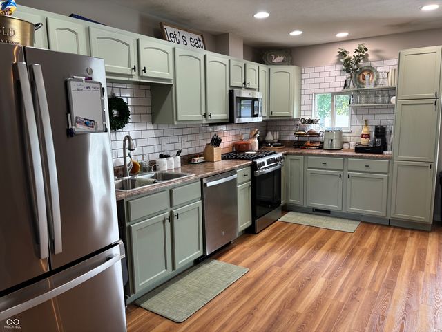 169 Pinedale Drive, Whiteland, IN 46184