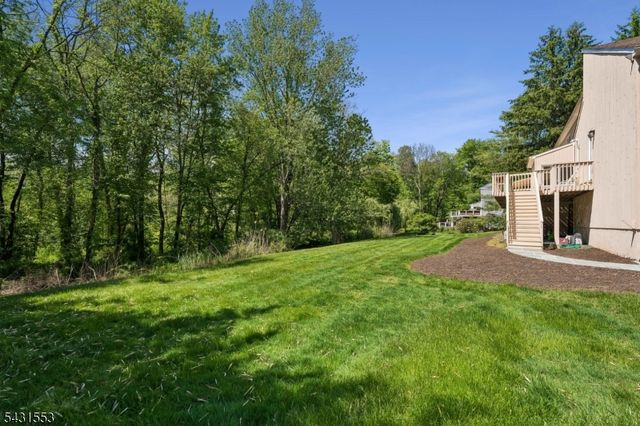 15 Manchester Ct, Morris Twp., NJ 07960