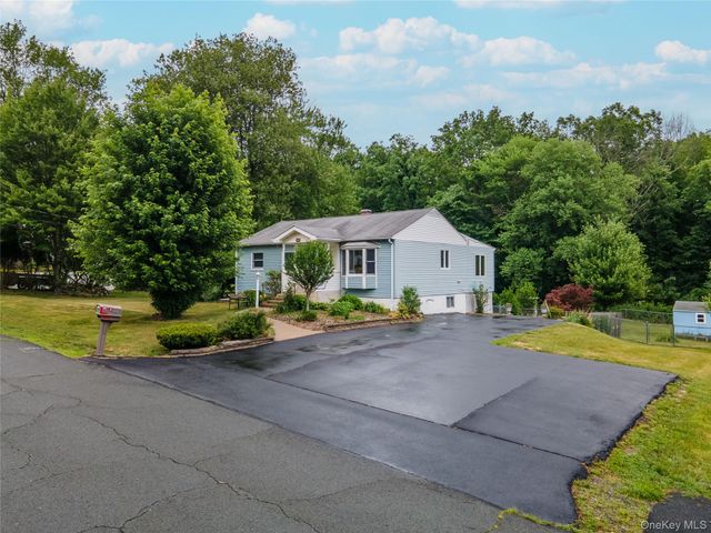 44 Orchard Hill, Middletown, NY 10941