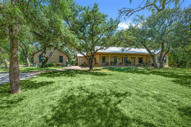 220 Meadowview DR, Wimberley, TX 78676