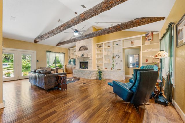 220 Meadowview DR, Wimberley, TX 78676