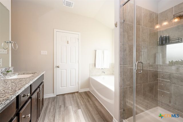 129 Minnie J Loop, Copperas Cove, TX 76522