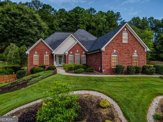 6015 Cedar Lake Trail, Loganville, GA 30052