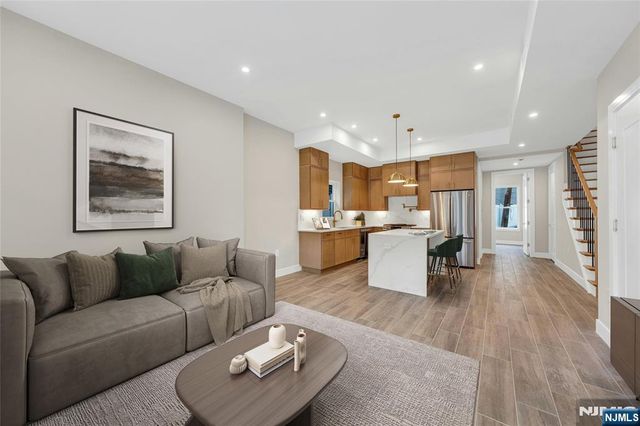 24 Clinton Avenue 1, Jersey City, NJ 07304