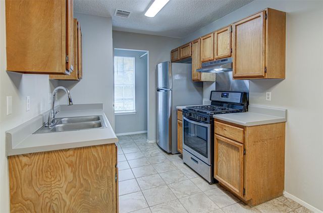 8116 West Gate BLVD B, Austin, TX 78745