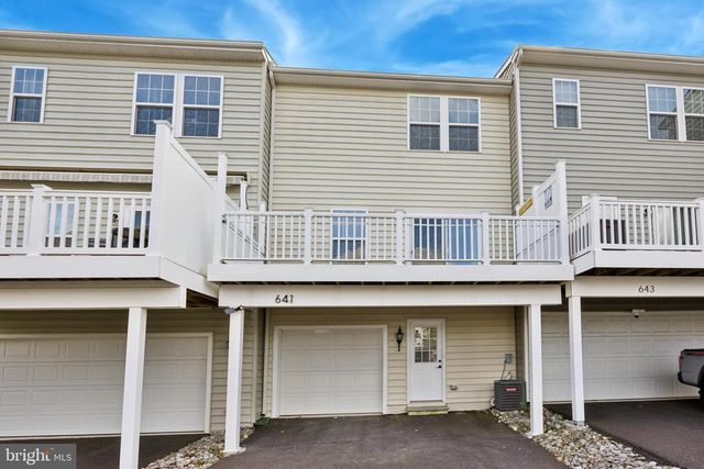 641 WASHINGTON SQ, Spring City, PA 19475